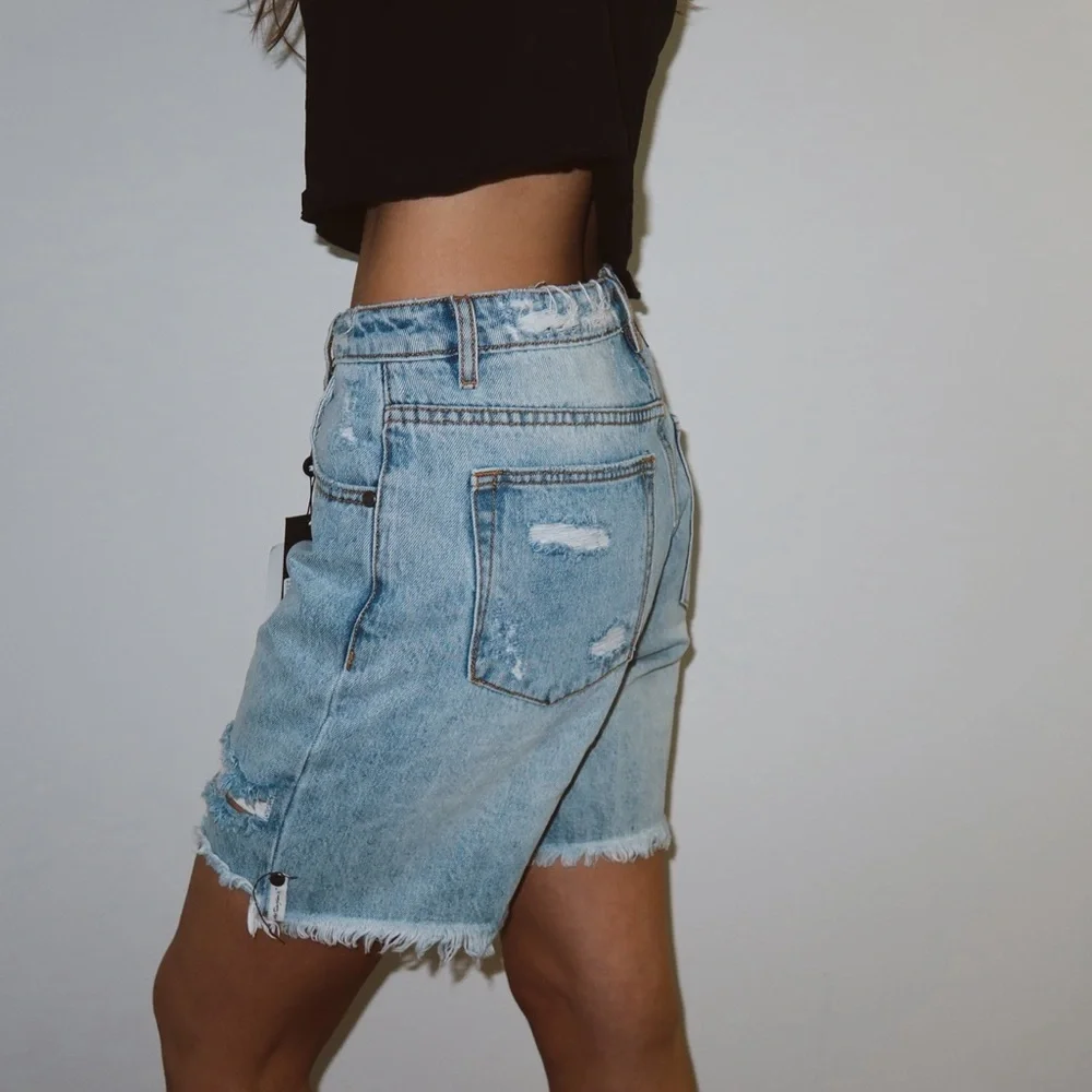 One Teaspoon Bermuda Jean Shorts - Picture 2 of 7